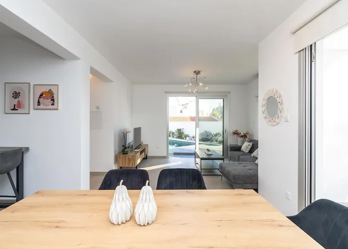 Mediterranean Oasis Вилла *