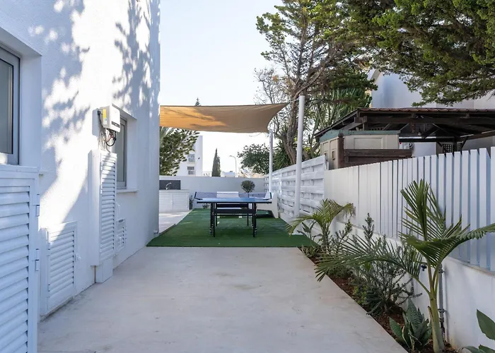 Mediterranean Oasis Вилла Протарас