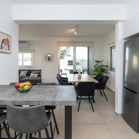 Mediterranean Oasis فيلة