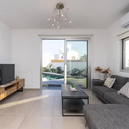 Mediterranean Oasis * Protaras