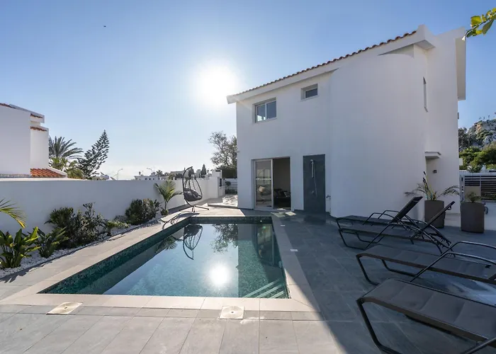 Mediterranean Oasis *