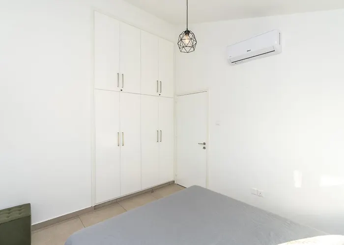 Mediterranean Oasis プロタラス